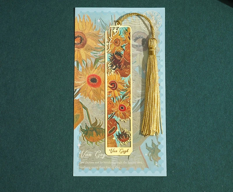 Exquisite Antique-Style Oil Painting Hollow Bookmark - Brass Souvenir Gift