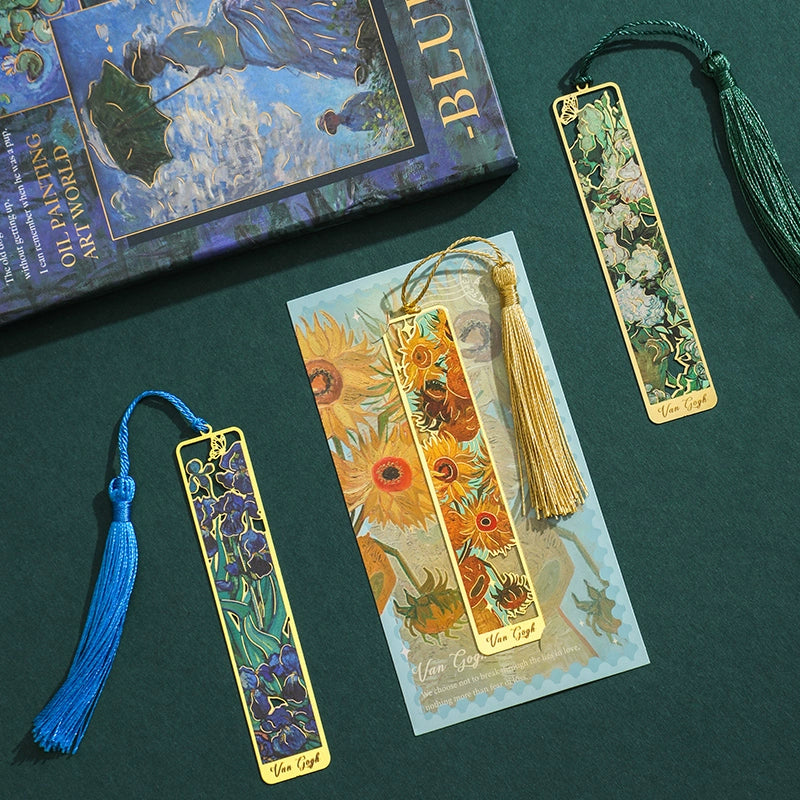 Exquisite Antique-Style Oil Painting Hollow Bookmark - Brass Souvenir Gift