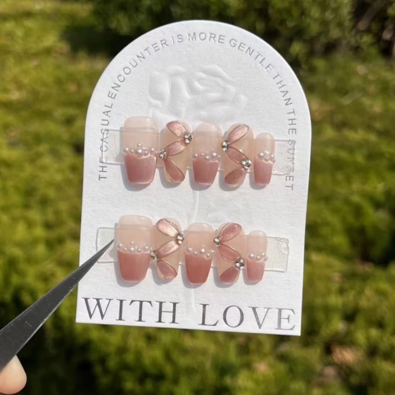 Handmade Silk Streamers Fairy Spirit Nail Art - High-End Cat's Eye Design