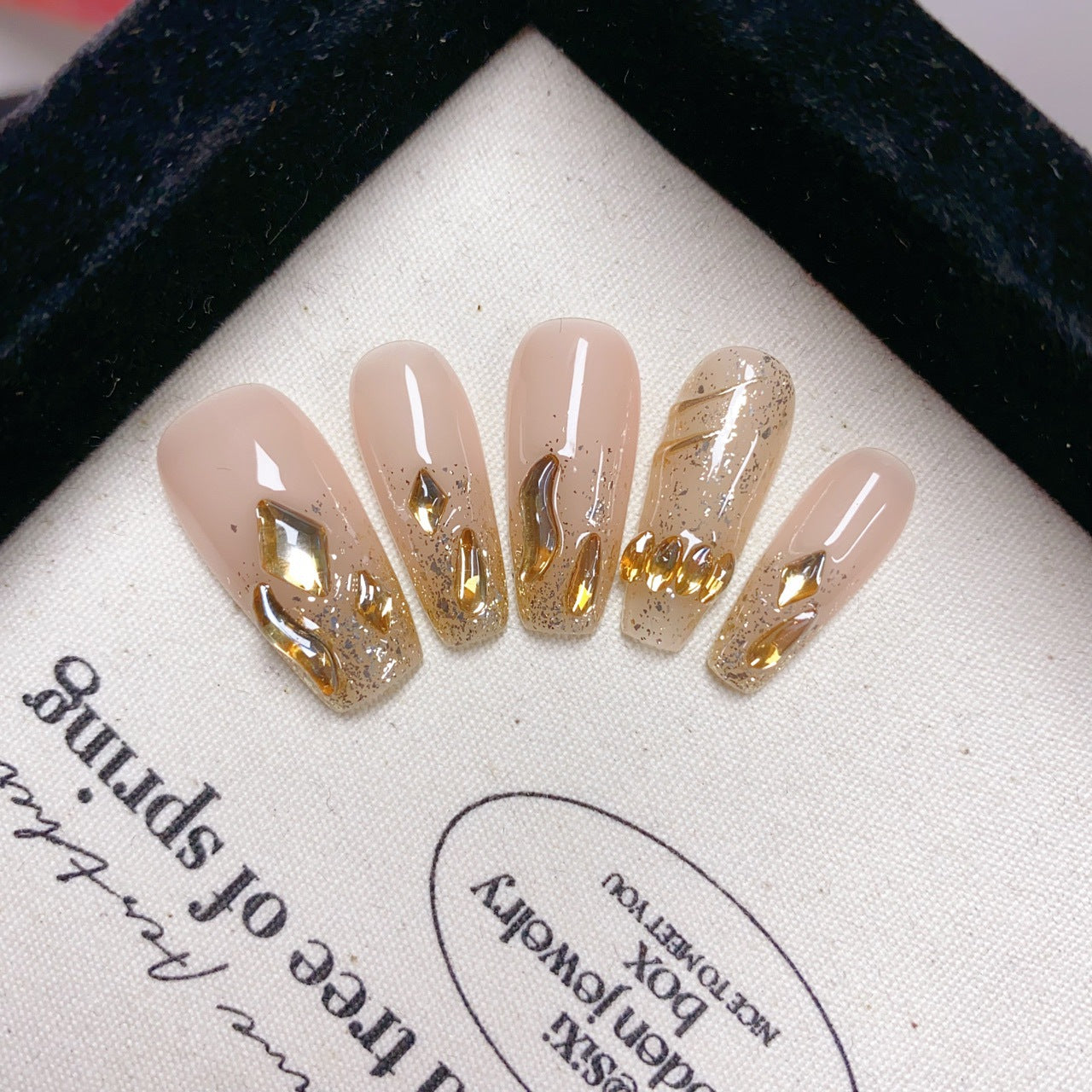 Handmade Dragon Scales Nail Art - High-Quality Light Therapy Design