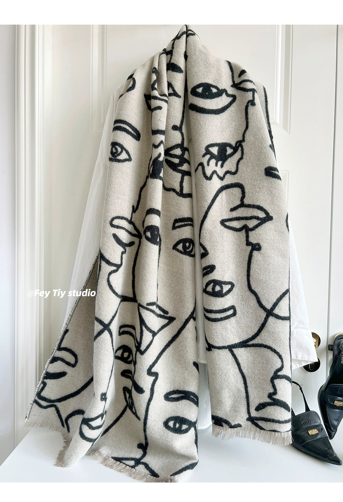 Double-Sided Hand-Drawn Line Scarf Warm Women's Shawl