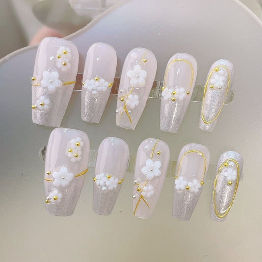 Handmade Spring and Summer Nude Ice Plum Blossom Gradient Cat's Eye Aurora Nail Art