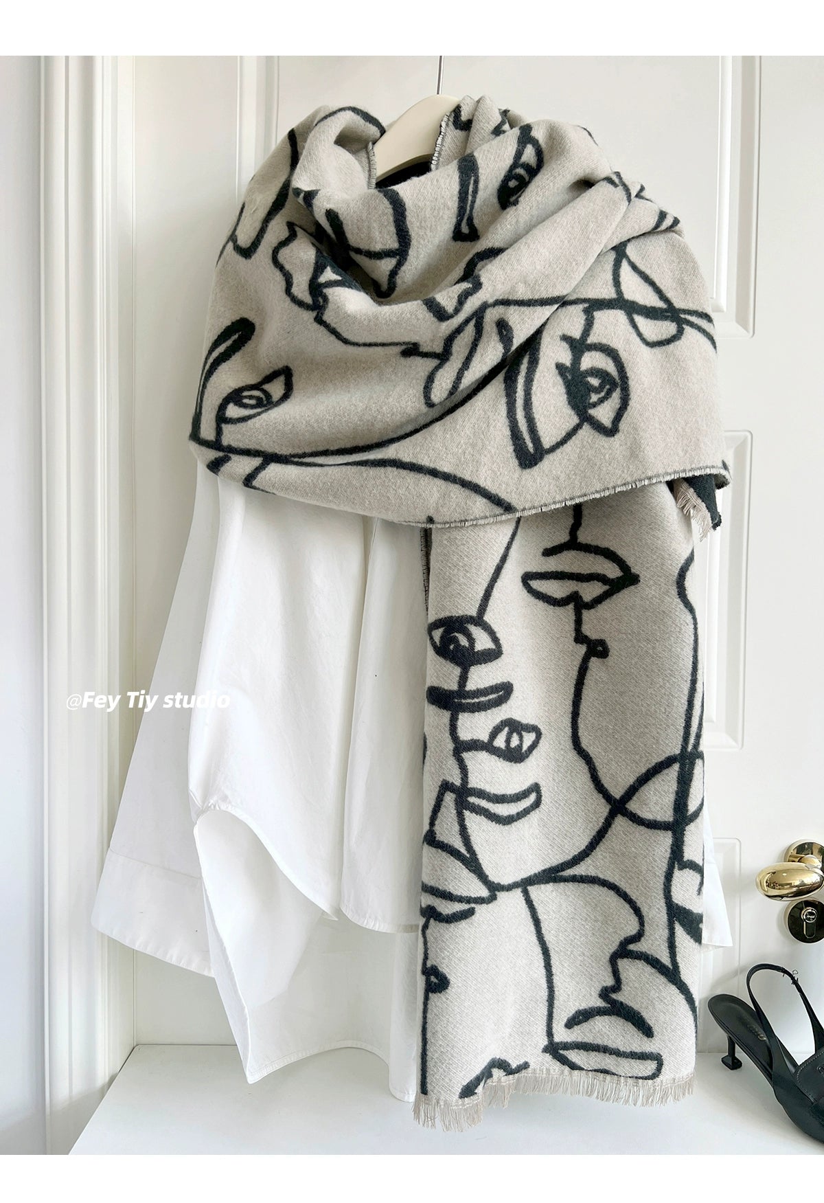 Double-Sided Hand-Drawn Line Scarf  Warm Women's Shawl