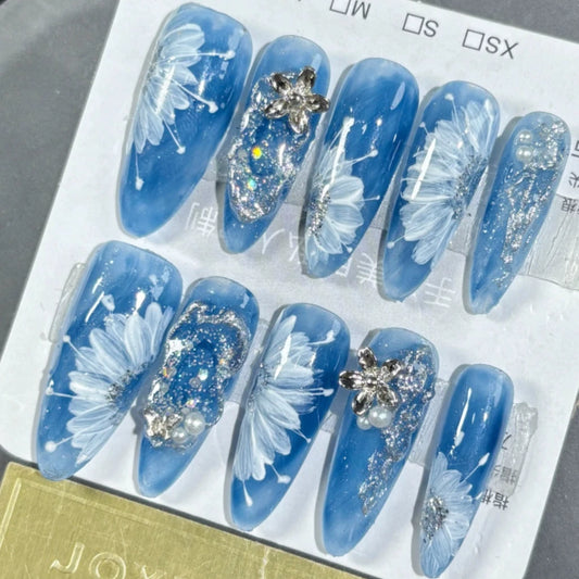 National Style Hand-Painted Nail Art - Custom High-End Light Luxury Design